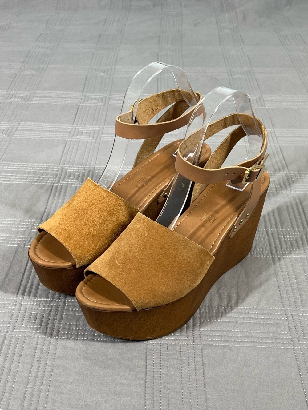 Seychelles Wedge Sandals Shoe Size 8.5 Brown Suede Platform Strappy